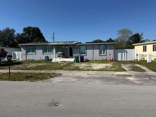Villa en Miami Gardens, Miami-Dade County