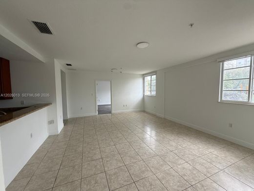 Residential complexes in Coral Gables, Miami-Dade