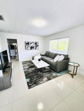 Kamienica w Miami, Miami-Dade County