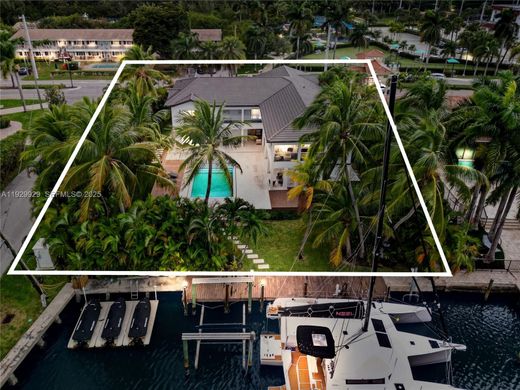 Willa w Hallandale Beach, Broward County