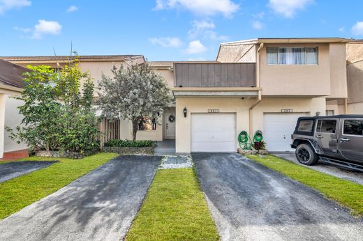 Townhouse in Plantation, Broward County