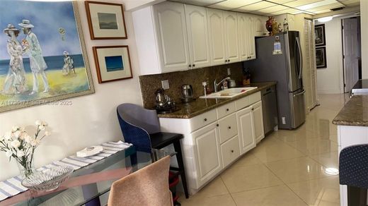 ‏בניין ב  Sunny Isles Beach, Miami-Dade County