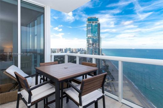 Жилой комплекс, Sunny Isles Beach, Miami-Dade County