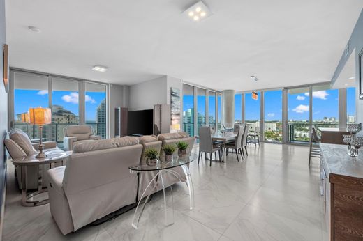 Residential complexes in Fort Lauderdale, Broward County