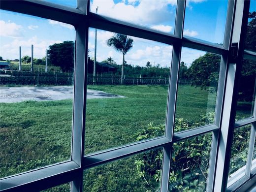 Willa w Homestead, Miami-Dade County