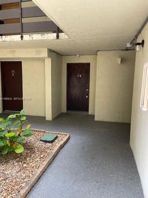 Residential complexes in Miami, Miami-Dade