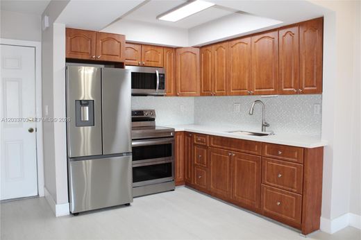 Complexes résidentiels à Hialeah, Comté de Miami-Dade