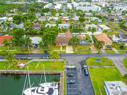 Villa in Dania Beach, Broward County