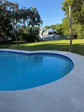Villa - Dania Beach, Broward County