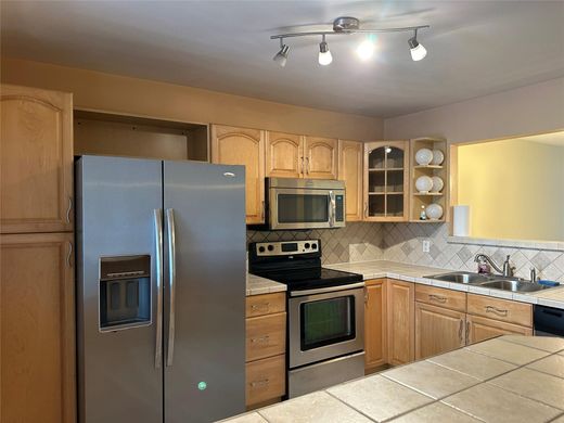 Residential complexes in Weston, Broward County