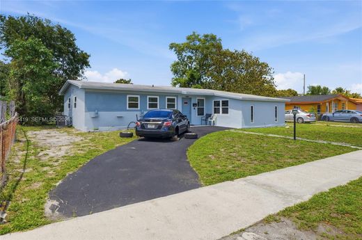 Villa en Miami Gardens, Miami-Dade County
