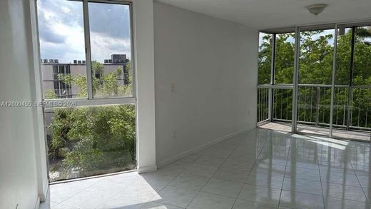 Жилой комплекс, Hialeah, Miami-Dade County