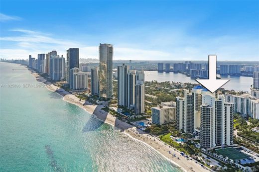 Residential complexes in Sunny Isles Beach, Miami-Dade
