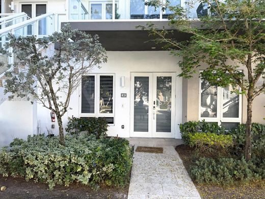 公寓楼  Doral, Miami-Dade County