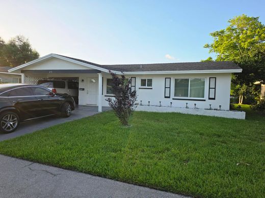 Villa in Tamarac, Broward County
