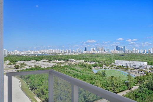 Residential complexes in North Miami, Miami-Dade