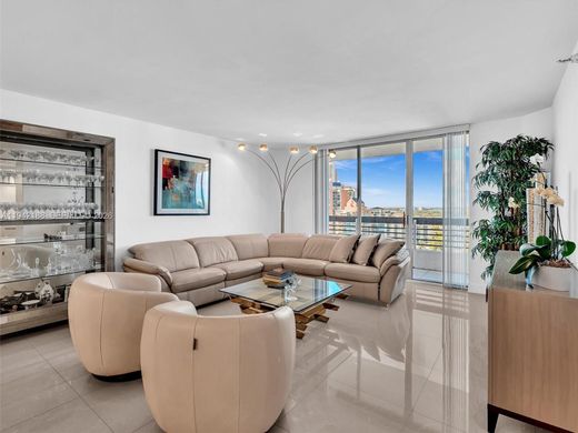 Edificio en Aventura, Miami-Dade County