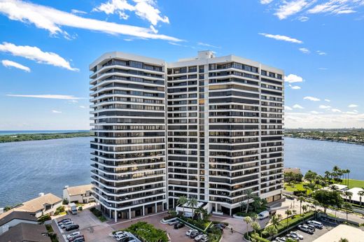 Residential complexes in North Palm Beach, Palm Beach