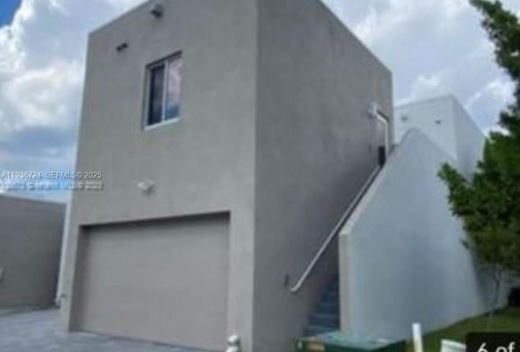 Complesso residenziale a Doral, Miami-Dade County
