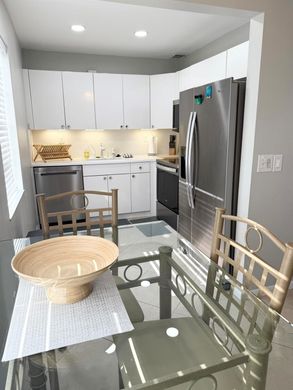 ‏בניין ב  דלריי ביץ', Palm Beach County