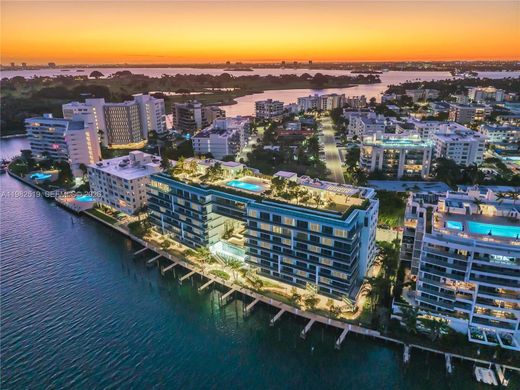 Komplex apartman Bay Harbor Islands, Miami-Dade County