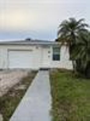Villa - Palm Springs, Palm Beach County