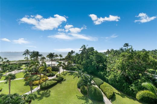 Residential complexes in Key Biscayne, Miami-Dade