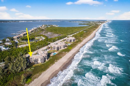 Residential complexes in Stuart, Martin County