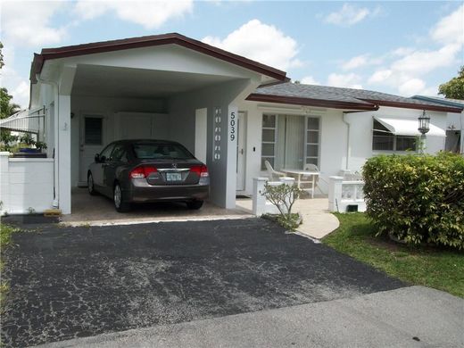Villa in Lauderdale Lakes, Broward County