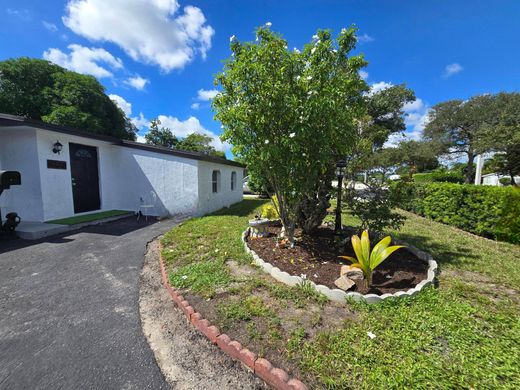Villa in Margate Estates, Broward County