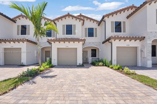 타운 하우스 / Homestead, Miami-Dade County