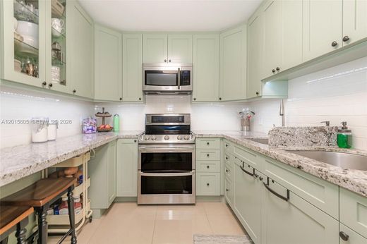 Complesso residenziale a Miami Beach, Miami-Dade County