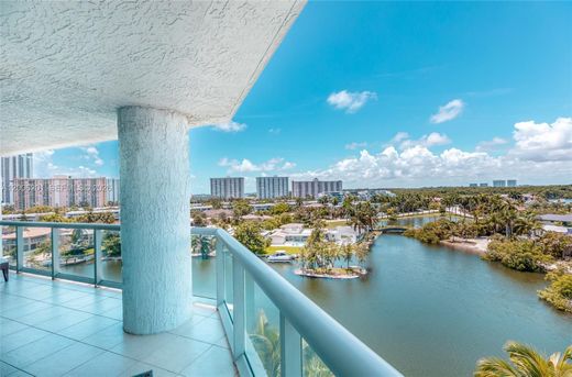 Residential complexes in Sunny Isles Beach, Miami-Dade