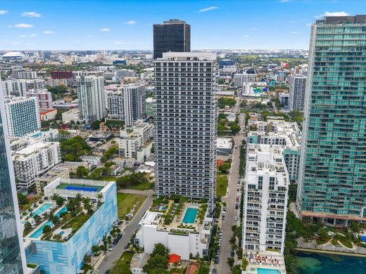 Komplex apartman Miami, Miami-Dade County
