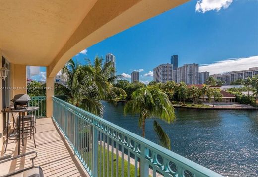 Residential complexes in Hallandale, Broward County