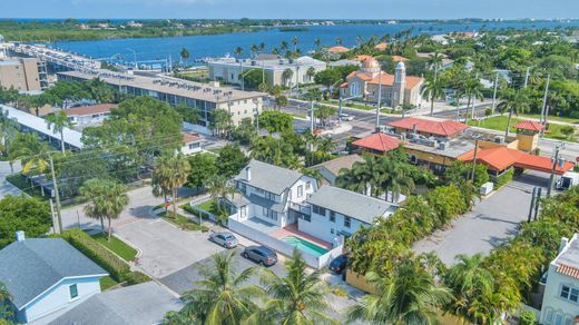 Residential complexes in West Palm Beach, Palm Beach
