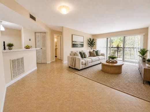 Residential complexes in Coral Springs, Broward County