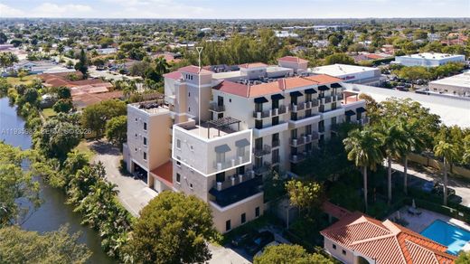 مجمع شقق ﻓﻲ ميامي، فلوريدا, Miami-Dade County