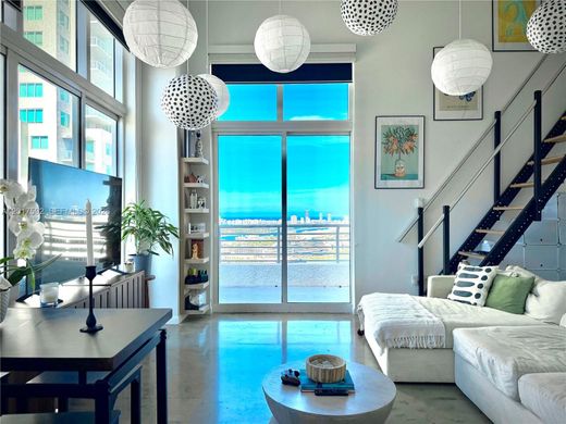Residential complexes in Miami, Miami-Dade