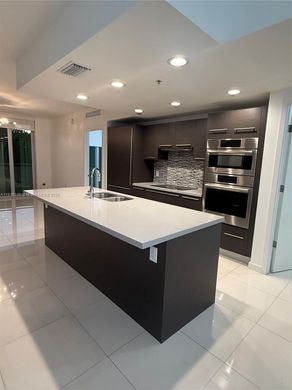 Doral, Miami-Dade Countyのアパートメント・コンプレックス