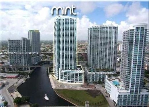 Residential complexes in Miami, Miami-Dade