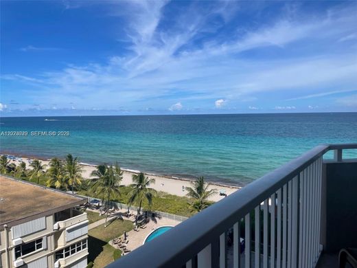 Kamienica w Hallandale Beach, Broward County