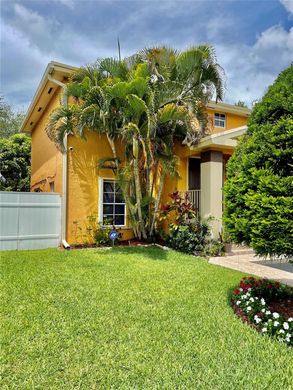 Villa in Tamarac, Broward County