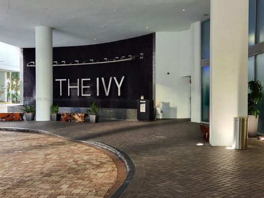 Kamienica w Miami, Miami-Dade County