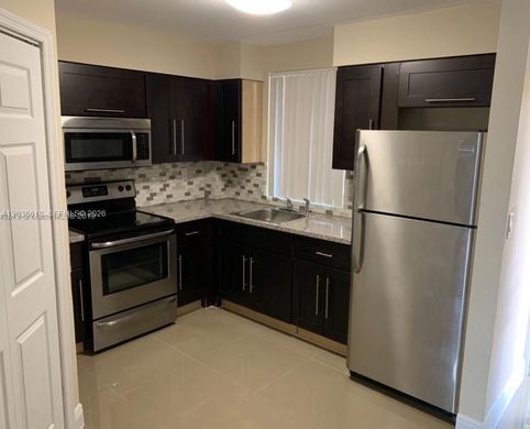Edificio en Hialeah, Miami-Dade County