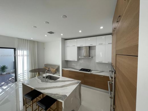 Villa in Doral, Miami-Dade