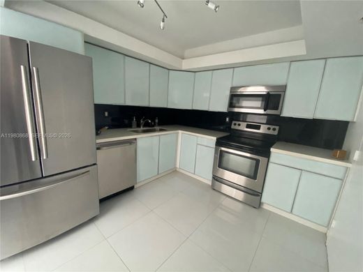 Komplex apartman Aventura, Miami-Dade County