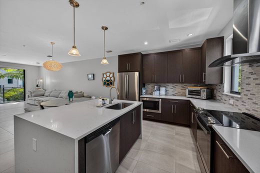 Townhouse - Wilton Manors, Broward County