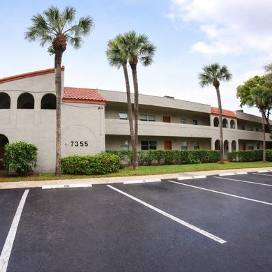 Residential complexes in Tamarac, Broward County