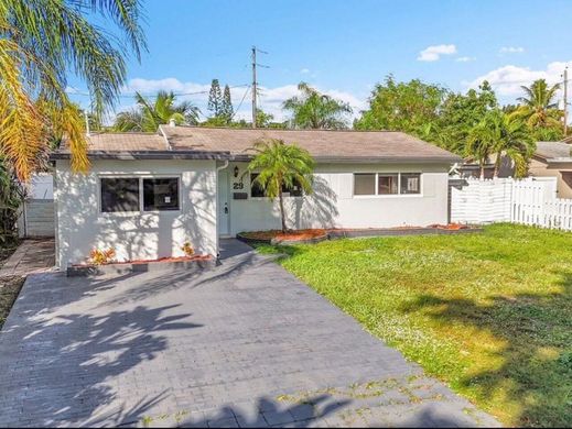 Villa in Dania Beach, Broward County